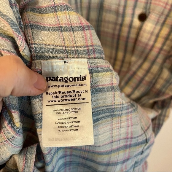 Patagonia Short Sleeve Button Down - Picture 7 of 8
